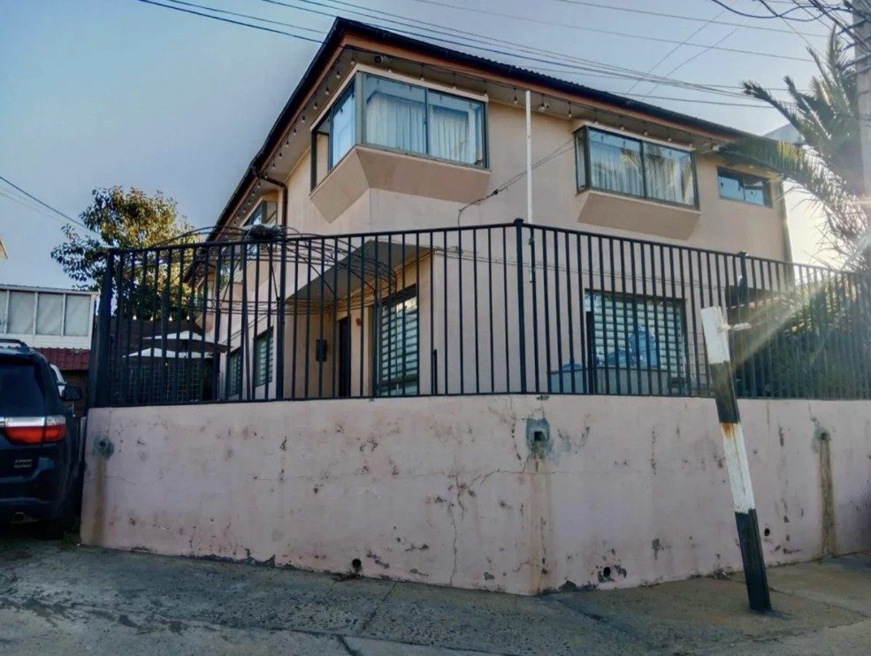 Casa en Venta en Viña Del Mar, Con Piscina y Amplios Espacios, Excelente oportunidad de inversión
