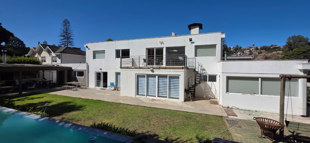 Espectacular Casa Mediterránea en Reñaca  - 332 m2 Casa - Terreno 930 m2